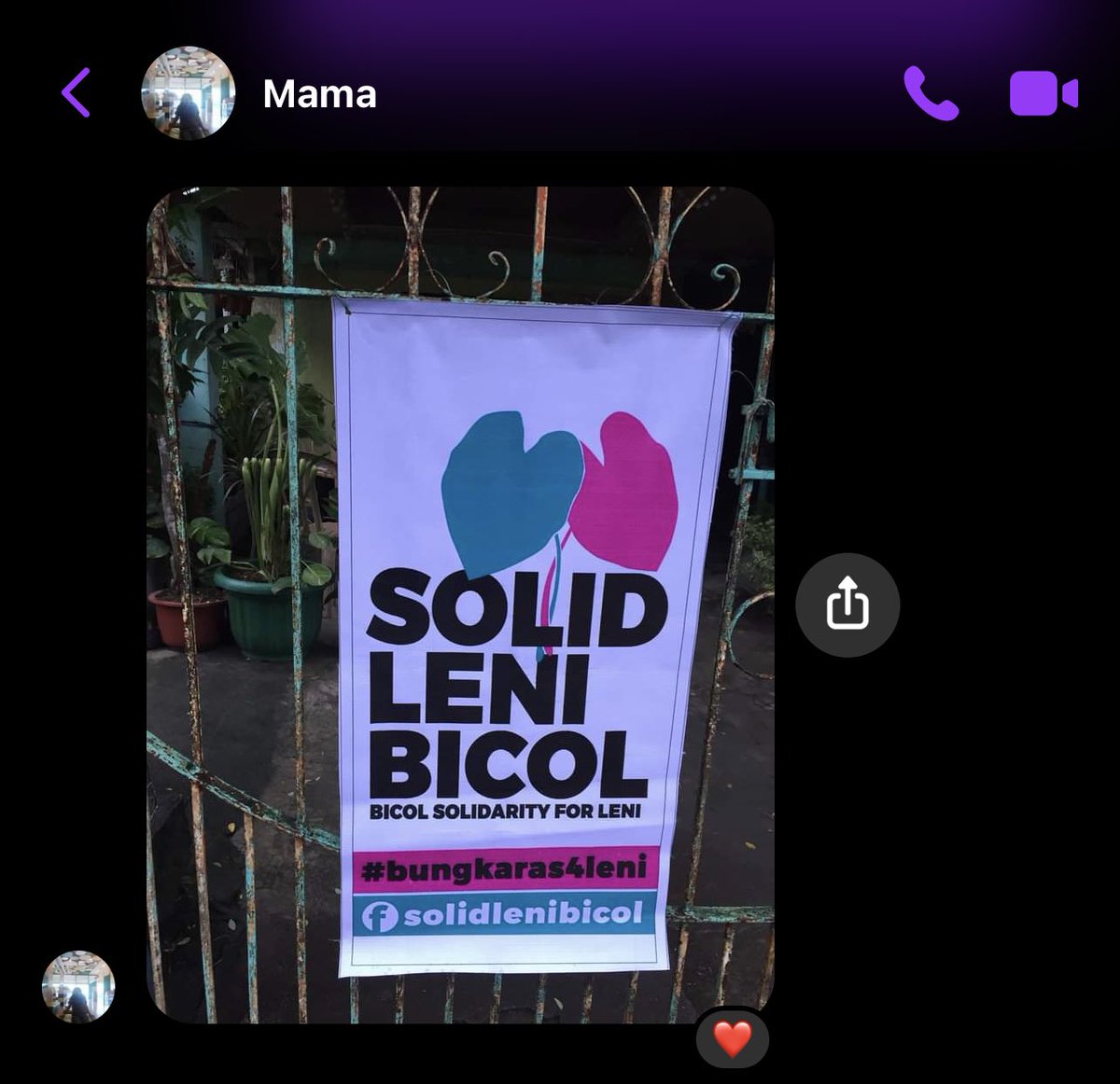jownuss's tweet photo. GOOD NEWS!

My mom is no longer a Marcos apologist and a Marcos Jr. supporter.

She even sent me this picture of our gate. Resibo daw yan ng kanyang pakikinig sa “political sermons” ko sakanya. 😂 https://t.co/IQjQLq5ZWn