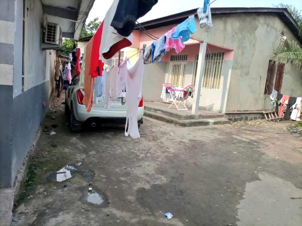 immo_shu's tweet photo. 🏠 EN #VENTE 🏠

DIMENSIONS : 25/34 m
MORCELLEMENT :10/25m

CONTACT : 082 210 77 00

TYPE : #PARCELLE

📍#LOCALISATION 
❇️ KINTAMBO
❇️ #KINSHASA - #RDC🇨🇩

Plusieurs  maisons type locatif  ,

Prix : 320 000$ ( Total )
Morcellement : 110 000$ https://t.co/D6591RR1j1