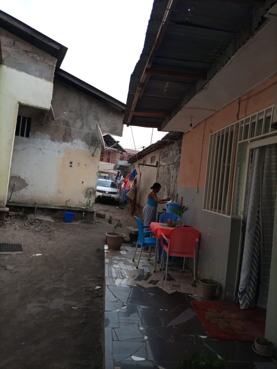 immo_shu's tweet photo. 🏠 EN #VENTE 🏠

DIMENSIONS : 25/34 m
MORCELLEMENT :10/25m

CONTACT : 082 210 77 00

TYPE : #PARCELLE

📍#LOCALISATION 
❇️ KINTAMBO
❇️ #KINSHASA - #RDC🇨🇩

Plusieurs  maisons type locatif  ,

Prix : 320 000$ ( Total )
Morcellement : 110 000$ https://t.co/D6591RR1j1