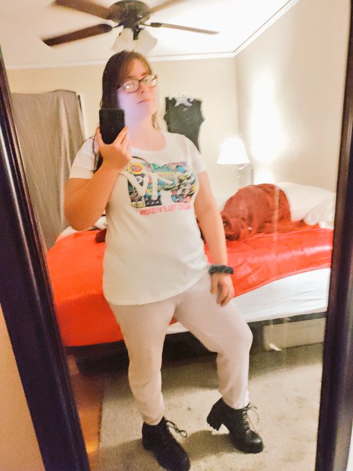 Feeling good tonight!!!! 😃😃😃😃 https://t.co/IDI6G7OONv<a href="/tag/fotzefans"class="tags"><span>#fotzefans</span></a>