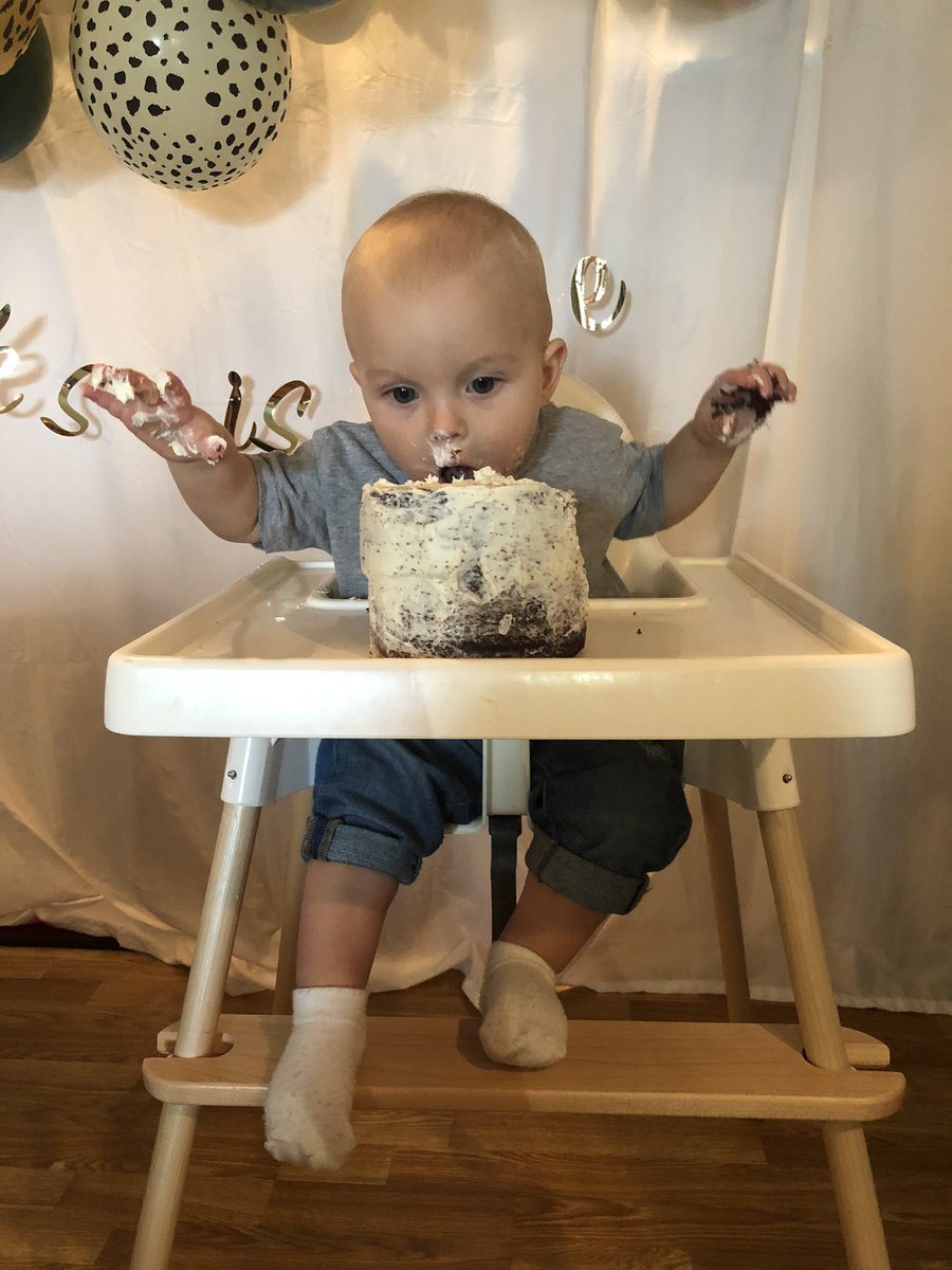 EZehMedia's tweet photo. I’m obviously also a great dad ... 😅 https://t.co/OKbdeZs5m0