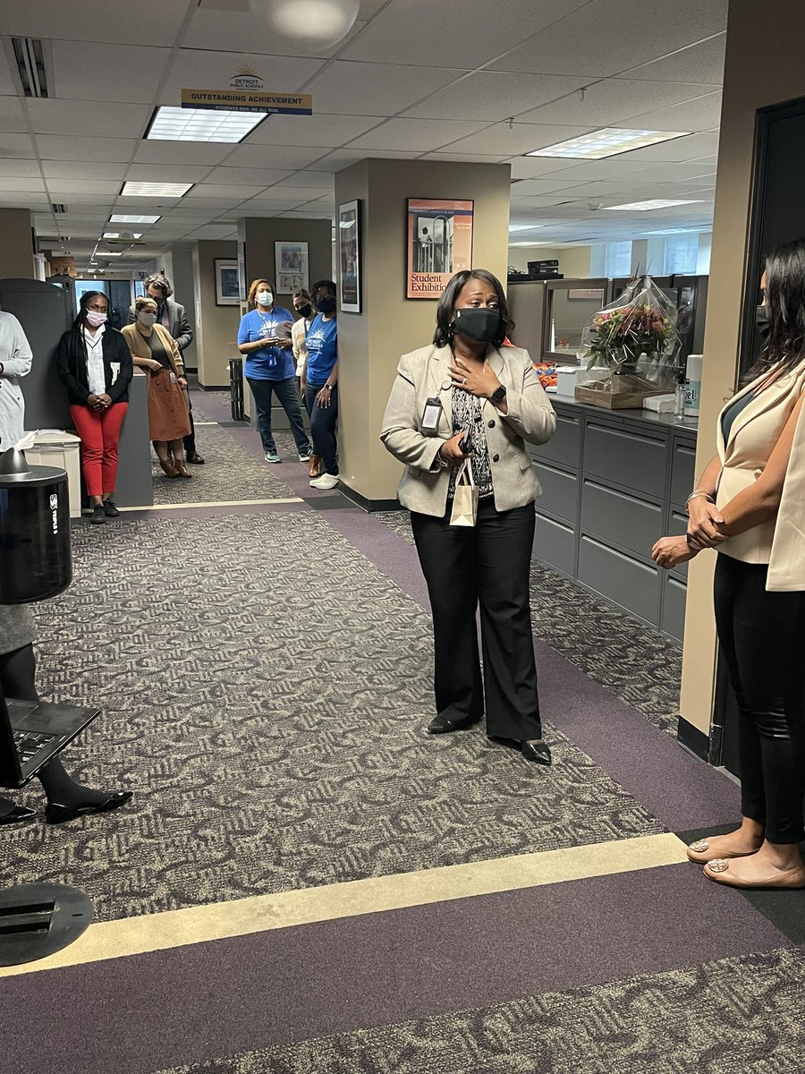 curr_dpscd's tweet photo. The C&amp;I Team acknowledges our fearless leader @leenetcwilliams. We’re thankful for her vision, support and push to get the work done for students of DPSCD.  She leads with grace and expectation for all. https://t.co/x7qRMhfpzE