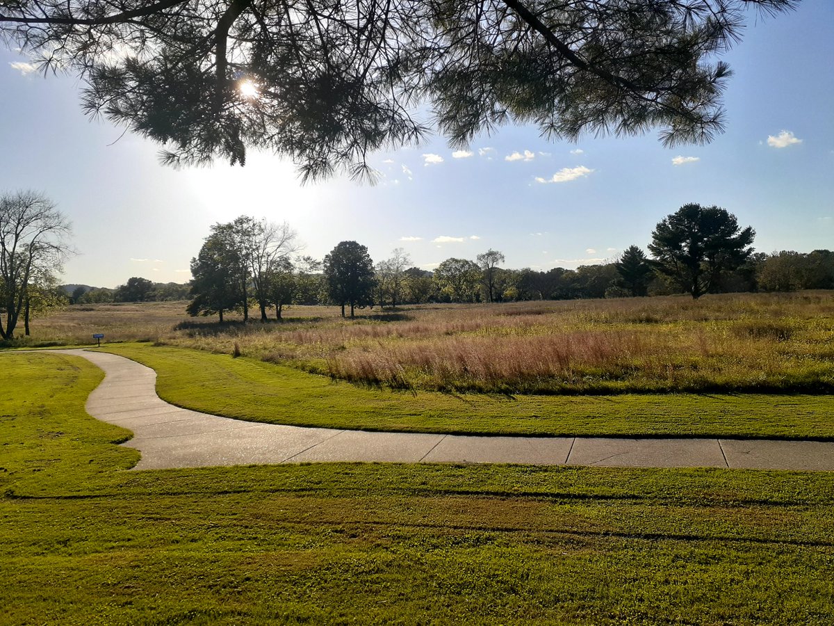charlesnorthvi's tweet photo. Visited the #CarterHouse in #Tennessee as well as the rest of the #BattleofFranklin. Thanks to the advice of @history_under. Other photo is of the Eastern Flank. #civilwar #FranklinTN #battlefield #history https://t.co/q7gVTQPDeH