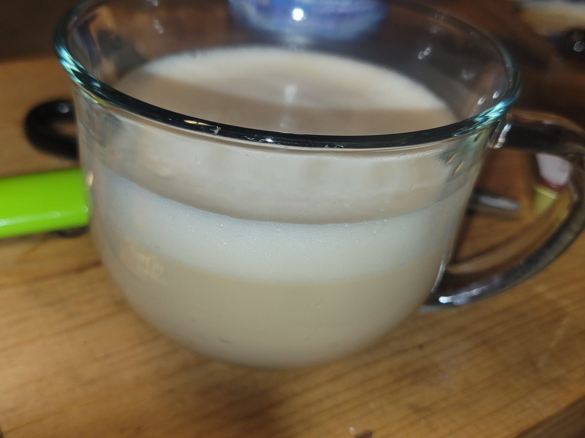 TheSOLENOID1's tweet image. Late night alcoholic latte made by me using my #kcafe; 1/3 chobani vanilla milk, 1/3 soy vanilla, 1/3 tipping cow