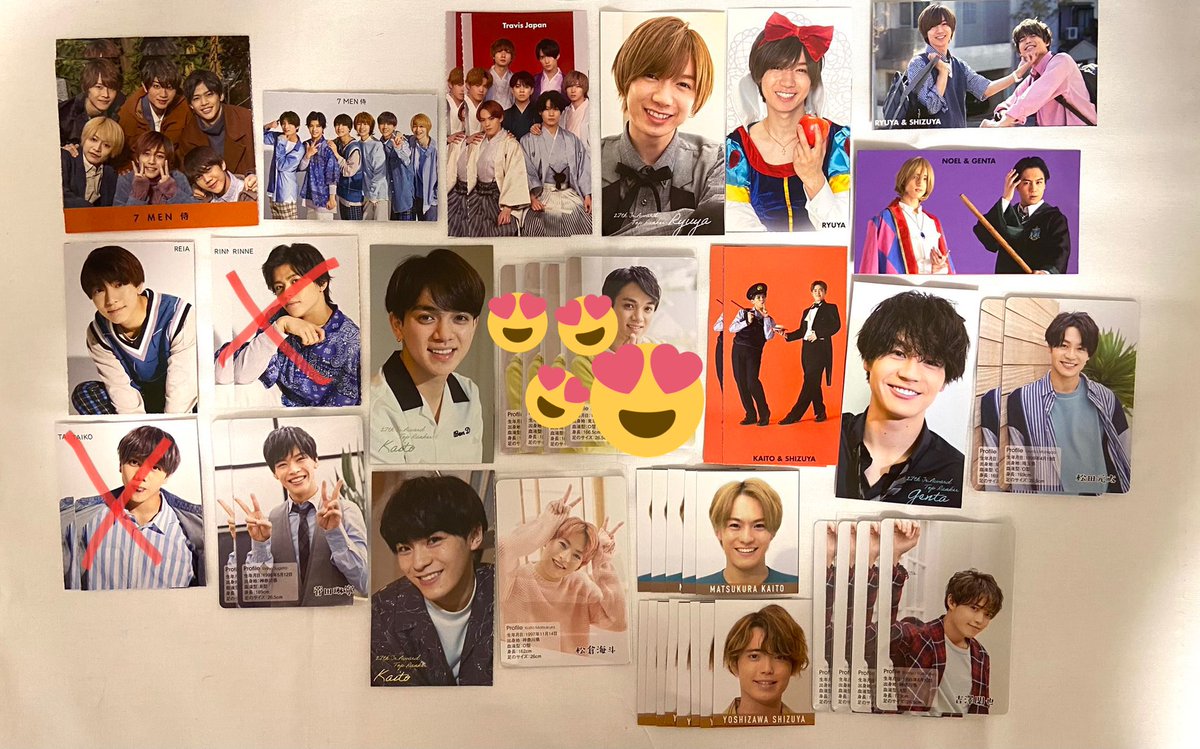 emu0308's tweet photo. @w_m_t_k_k_ おはよう御座います。
POTETOですが、先にお声がけ頂いた方から返信が来ましたため宮近2️⃣⇄中村くん2️⃣の交換をお願いさせて頂きたいのですが、可能でしょうか？また、当方😍をつけた6枚を求めております。ご検討よろしくお願い致します。 https://t.co/kkeVkovYte