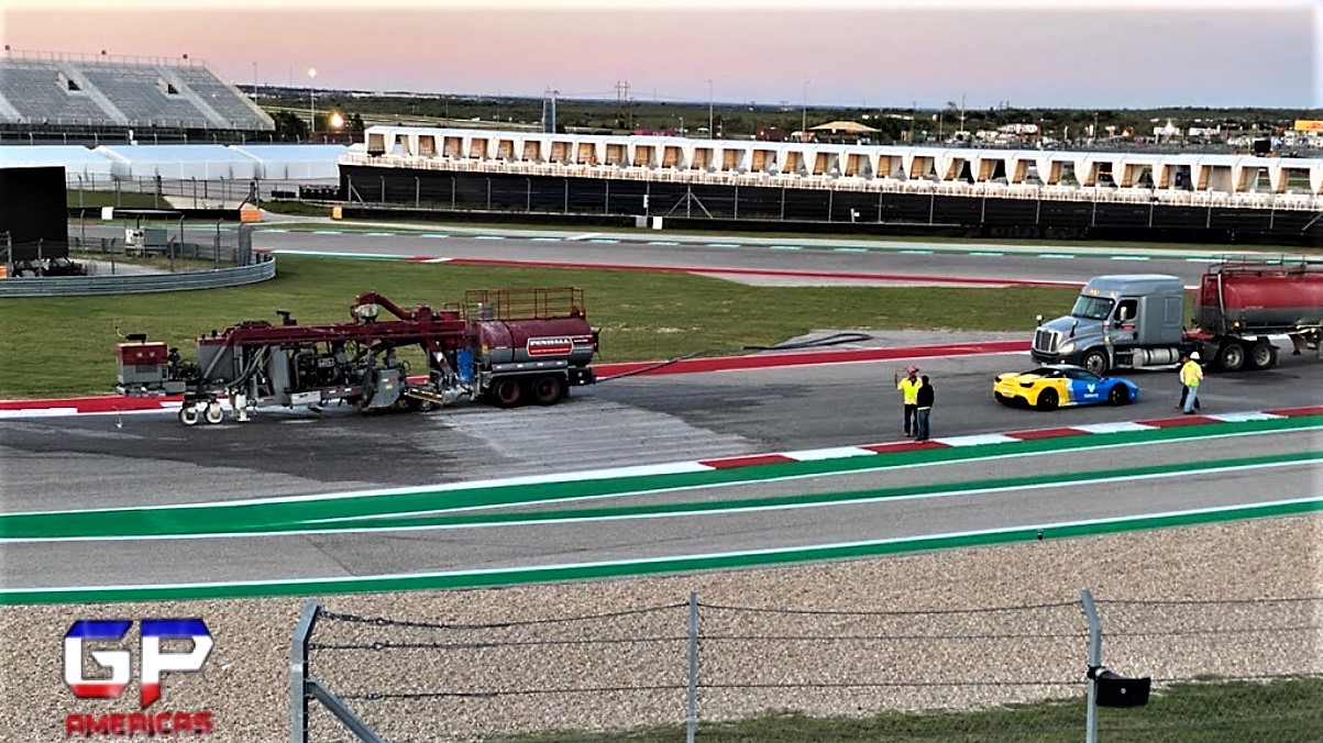 FB3LJtDWEAQ7z_b?format=jpg&name=large