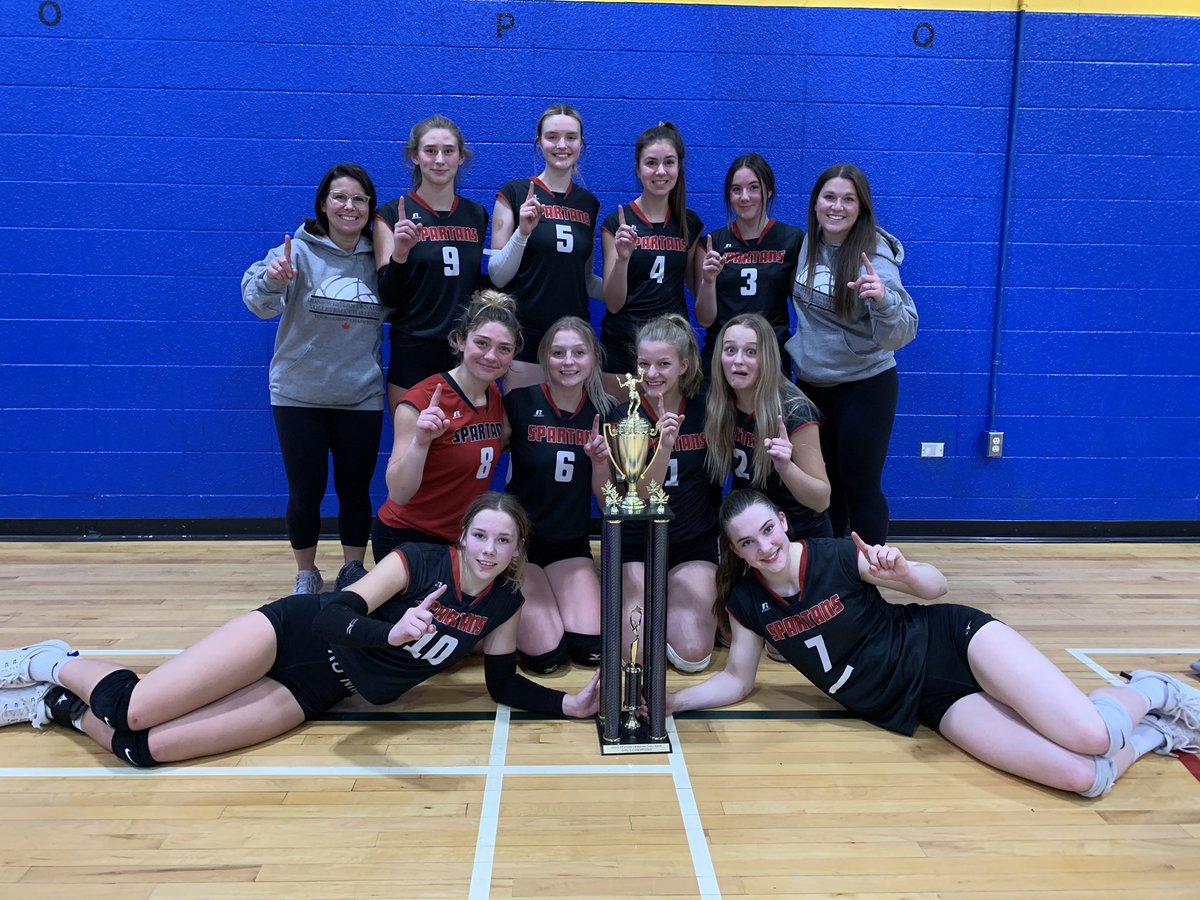 Congrats to this awesome group of Spartan athletes on winning the WCC volleyball tournament this weekend. Thank you @SACHS and @MCHS for hosting. Another big thank you to <a href="/tric_28/">Tricia Collins</a> and <a href="/garbeandrea/">Andrea Garbe</a> for being the best coaching staff! #ecsrdhope