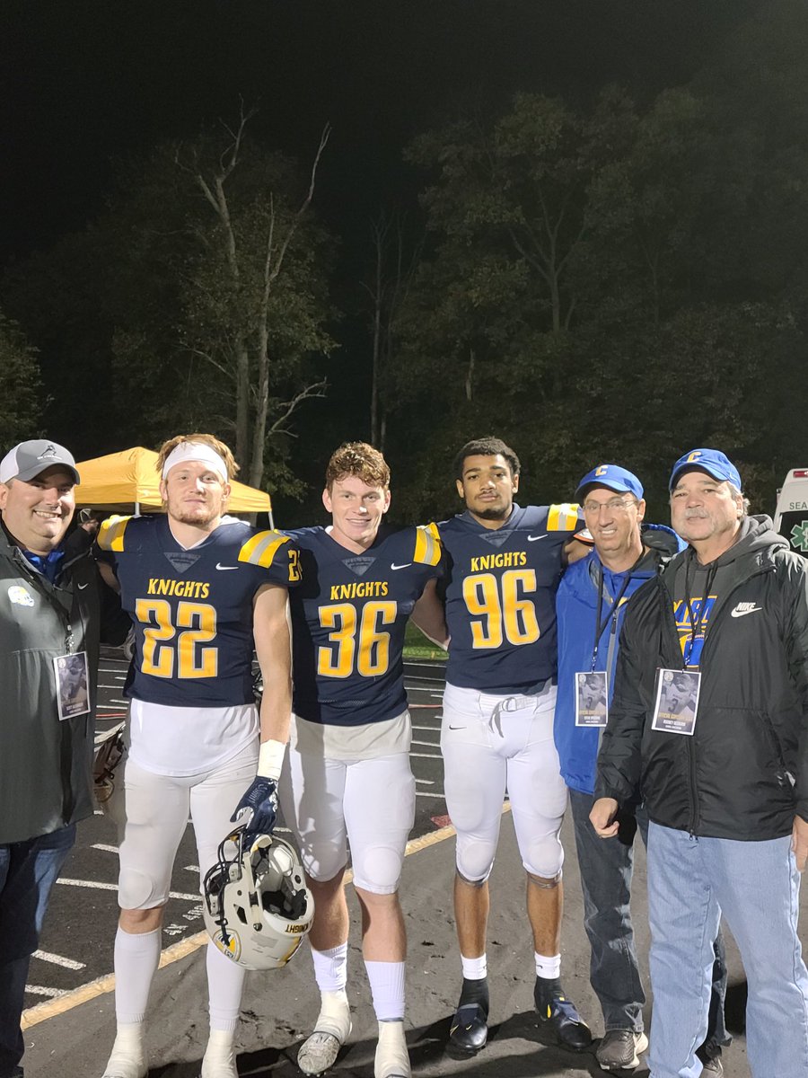 HoundsCoachA's tweet photo. Hounds at the next level! Great to see these guys flying around. @Nate_Frey_ @JakeParis01 @Tybryant__ @rldeckard https://t.co/Apo1lVe997
