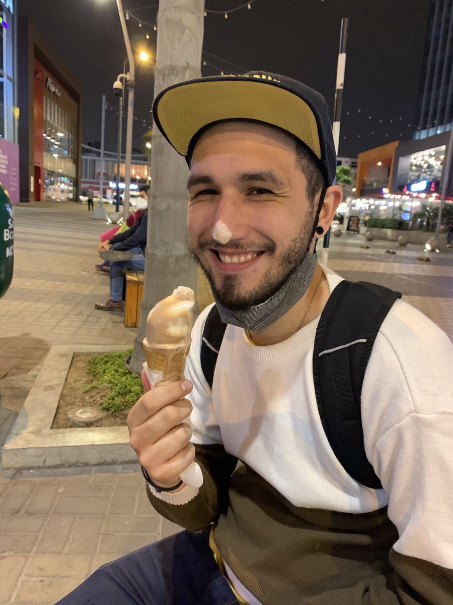 puzzlo's tweet image. ser narizon y torpe es: