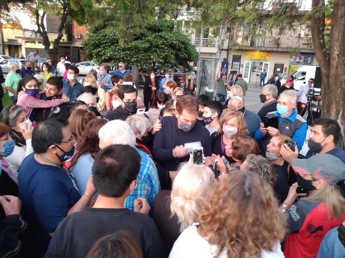 UnirZarateOk's tweet photo. Hoy visitaron Zárate @diegosantilli y @frigeriorogelio junto a @MarceloMatzkin recorrieron la ciudad y las instrucciones locales. #EsJuntos @juntoscambioar @cambiozarate https://t.co/61OGFllGs8