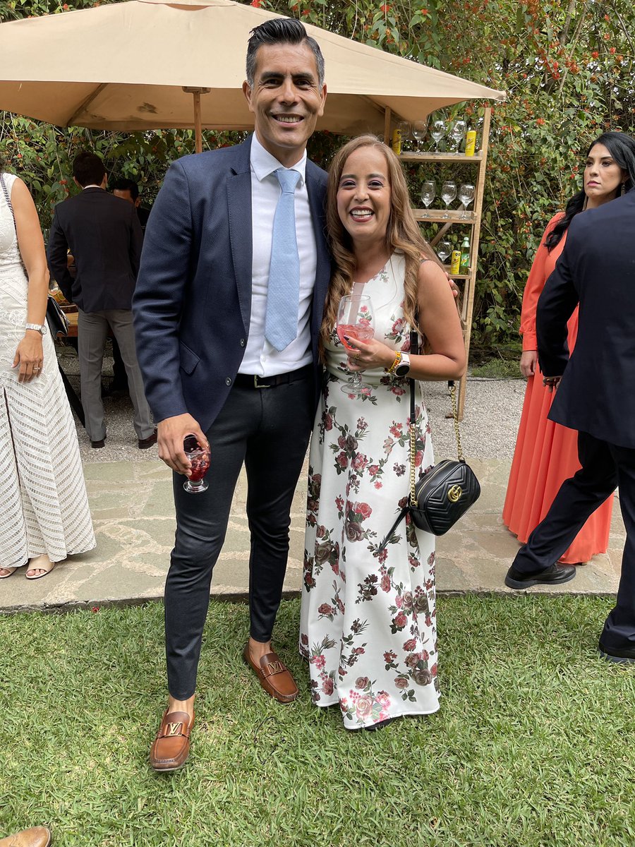 chapis_herrera's tweet photo. ¡Momentos únicos! Los adoro @GeorginaHolguin @Andres_Vaca_ 🥰😍😍😍 #Bodeando❤️ @SanOswaldo_TD @ChiquimarcoMx https://t.co/cpvgWJ2xMV