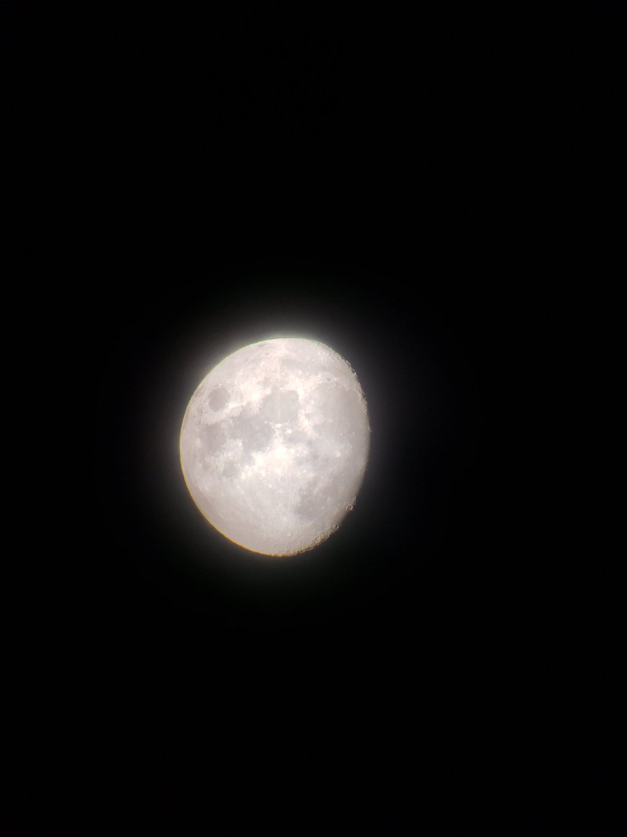 Did you go outside to look at the Moon this evening for #ObservetheMoon Night? Here’s our view from the Phoebe Waterman Haas Public Observatory.