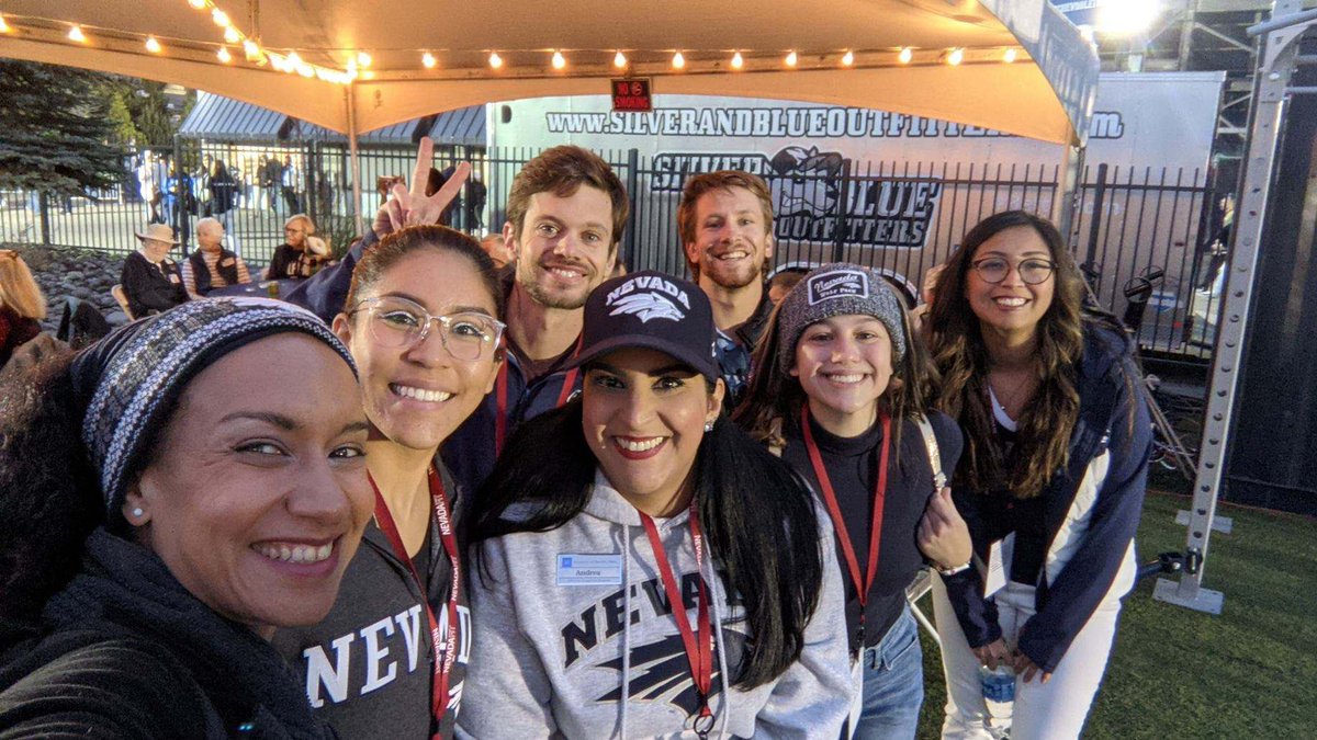 RSJNevada's tweet photo. Let’s go, @NevadaFootball 🤘🐺! Tonight, our students and faculty volunteered at @Pres_Sandoval’s tailgate for the @unevadareno Homecoming football game. Way to represent @noticiero_movil and the Reynolds School! https://t.co/M6tZlmd05r