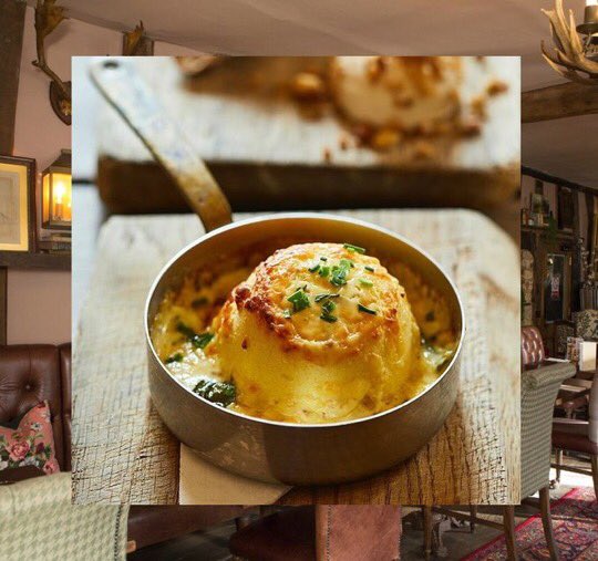 jerry_tuxedo's tweet photo. Anyone like to try some delicious #pintsandpies on offer ??? 
It is the #TheRuffRiderz after pawty after all and @MrWuggums is having a well earned rest in bed 🛌 https://t.co/cJ4poqoLFd