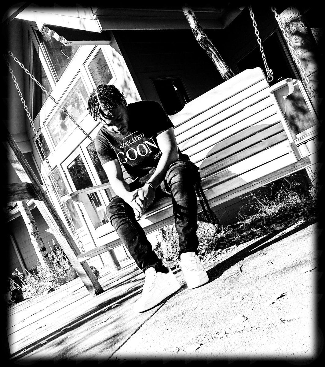 CourthneyJr's tweet image. Education Is Key!!! Use it wisely!!!
R&amp;amp;R VISION
DOCUMENTING LIFE!!! PHOTOGRAPHY/VIDEOGRAPHY WITH PURPOSE
#iphone12promax #elevatevoices #culturalcreator #activism #photography #changemaker #community