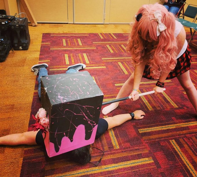 Whatever happened here... I probably deserved it.  . . Huge shout-out and thanks to the amazing #cosplayers<a href="/tag/cosplayers"class="tags"><span>#cosplayers</span></a>