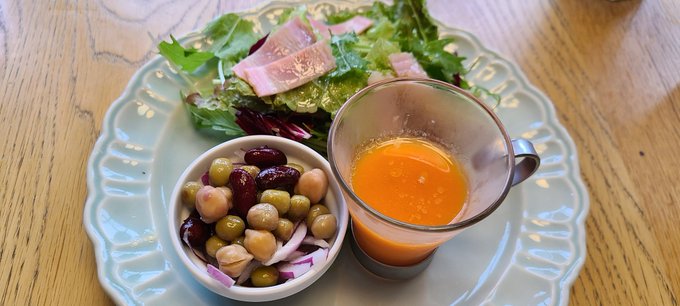 お昼タイ料理。 