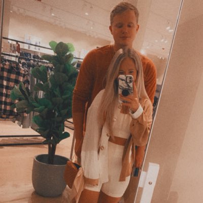 katiebrown_3's tweet photo. #NewProfilePic https://t.co/DUexkzQXcP