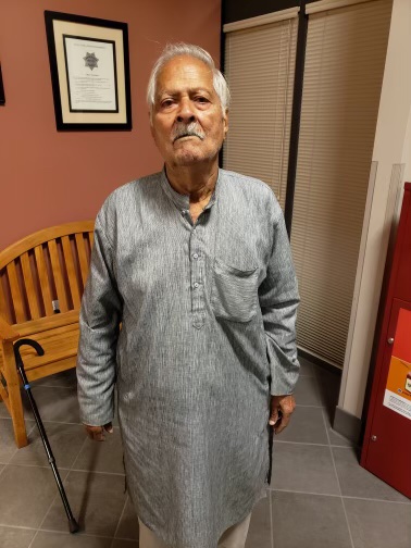 SantaClaraPD's tweet photo. PUBLIC ASSISTANCE NEEDED - 10/16/21 at 7:45pm

Manoharlal Mulchandani, age 85, was located at a bus stop on Winchester Blvd and Newhall St at approx 5:45pm tonight. He is not capable of providing details about family or residence. 

If you know Mr. Mulchandani call 408-615-5580. https://t.co/vNItYQHnav