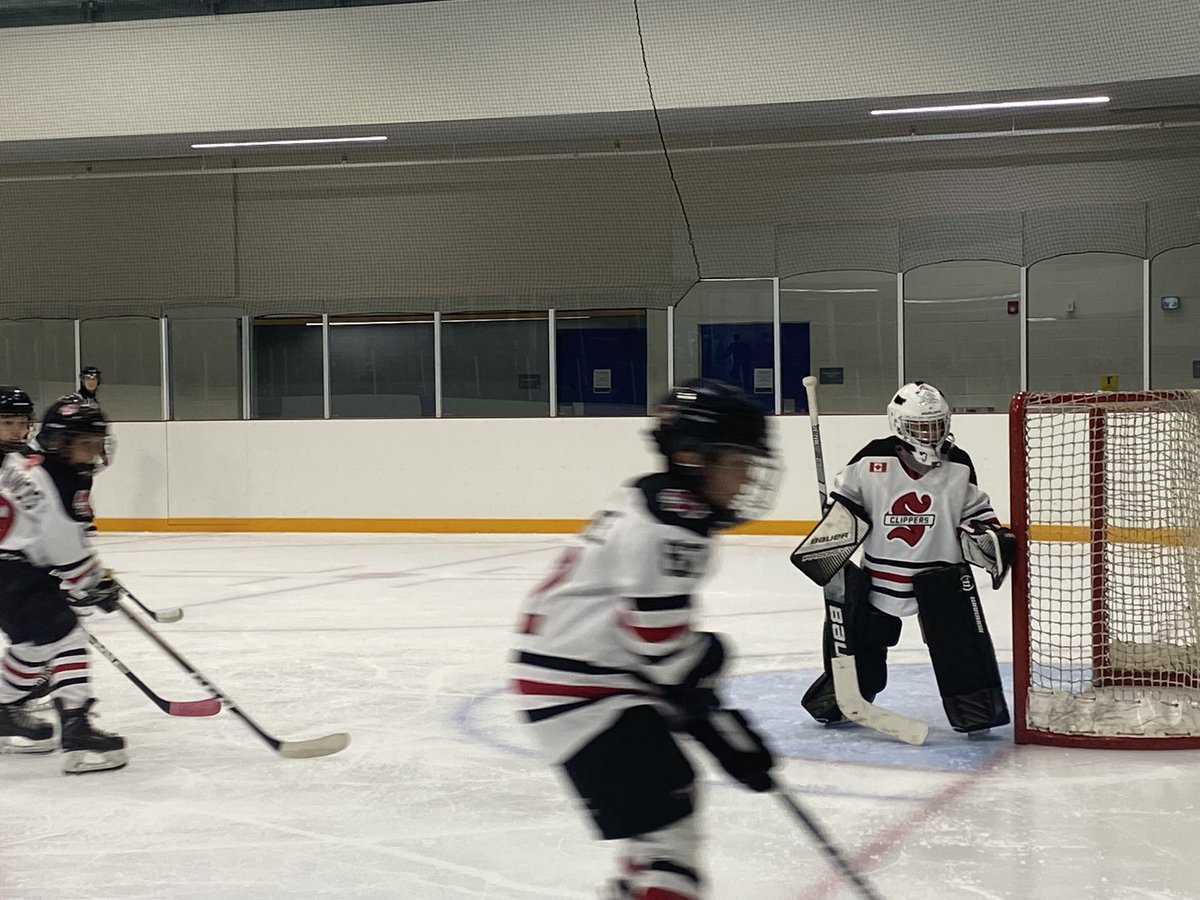 sandropacheco71's tweet photo. Great game by my boy #31 #TheGame. He stopped 7 out of 9 #Breakaways in order to preserve a 2-2 tie for his team the #StouffvilleClippers, who were facing the #RichmondHillStars on Saturday October 16, 2021. #Victory #ProudGoalieDad #GoaltendingClinic https://t.co/nlnsMGD3om