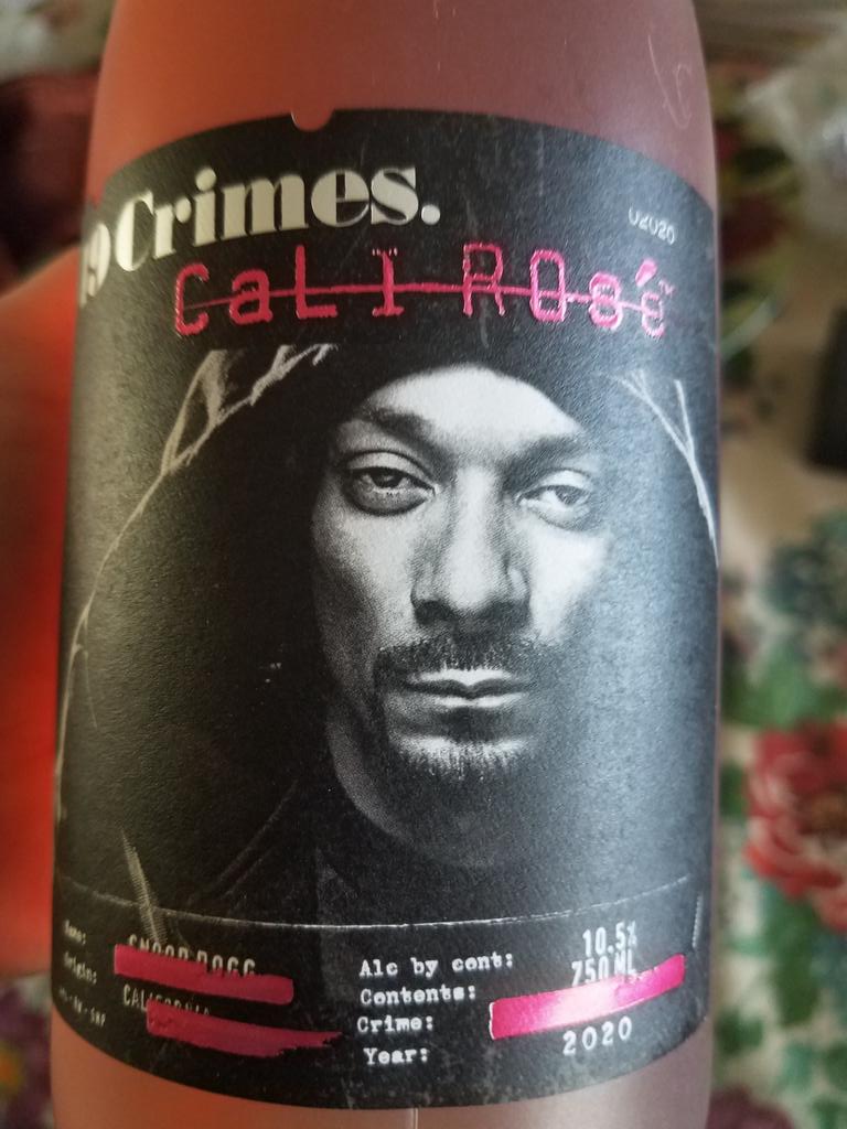 Fun new wine to try from <a href="/SnoopDogg/">Snoop Dogg</a> Somehow I feel just a little more cool tonight...
