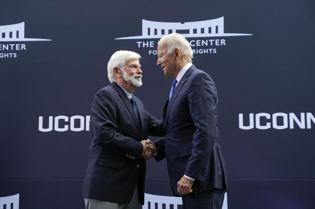 Chris Dodd tweet media