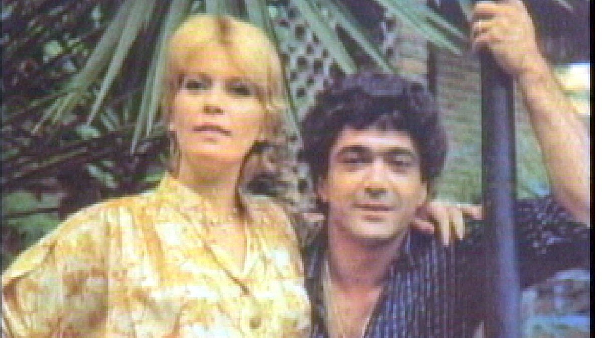 ArchivoCanalSur's tweet photo. #17deOctubre 1944 Nace en Huelva el domador y empresario de #circo Ángel Papadopulos Dordid "Ángel Cristo". @canalsur 2010 https://t.co/IMGmXjmYBt #BárbaraRey @Sofia_Deejay https://t.co/7NLsLj8CDv