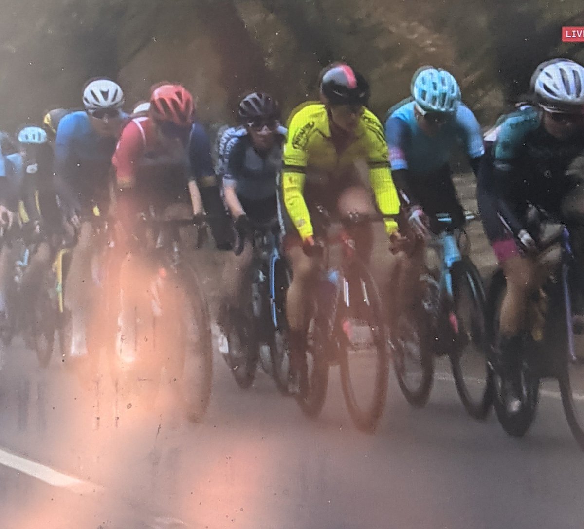 Live now on <a href="/gcntweet/">GlobalCyclingNetwork</a> ▶️ <a href="/BritishCycling/">British Cycling</a> National Road Championships. Go <a href="/rachlong11/">Rachel Langdon</a> go!