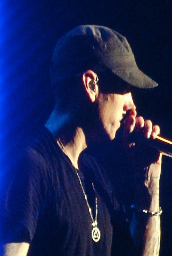 trusfrated13bts's tweet photo. Guess who's back? Back again 🎶
My favourite photo I took at the 2013 @Eminem concert in #Paris (the first time I saw him live)
 #HappyBirthdayEminem #HappyBirthdayShady #HappyBirthdayMarshall #TheOnlyOneThatMathers
#SlimShady #Eminem #Marshall #Shady4life #EverythingIsShady https://t.co/abGk2BVK7D