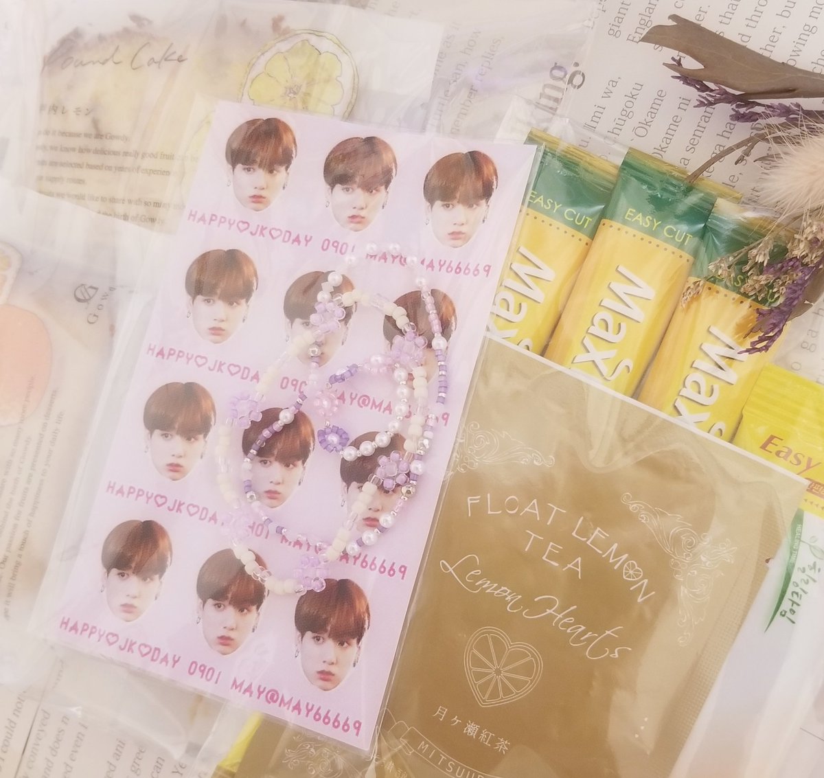mcream_info's tweet photo. Mayさん(@May66669)からサプライズ便が届いてびっくりした😂ボラへカラーのビーズメッチャ可愛い~~~💕 https://t.co/5w6Yym4FtY