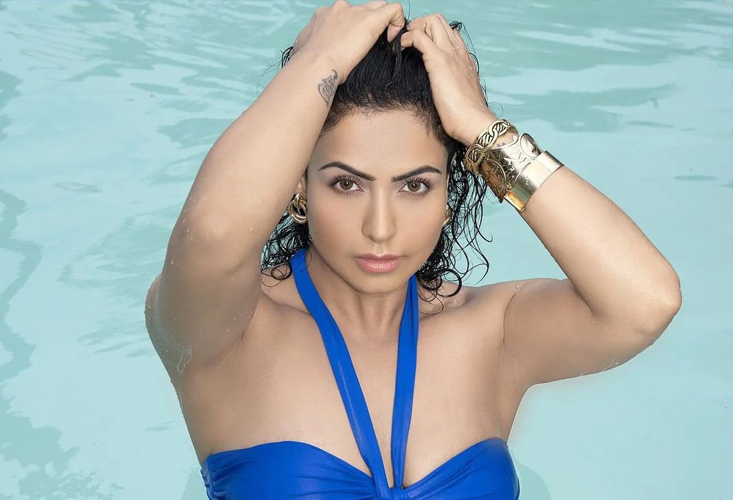 FB43DPtVQAMzE5z?format=jpg&name=medium