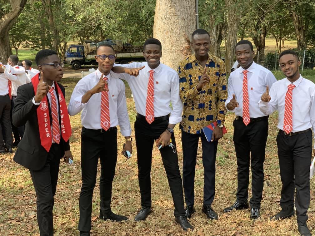 CasfordE's tweet photo. Hall of Gentlemen 😎
The Super Powers 💪
Fellows of the Great Empire 🚩

Fellows, are you proud to be a Casfordian? https://t.co/mAZd44pfOA