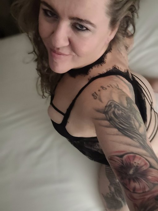 Watch out world she's feeling frisky 😈 https://t.co/5nN1EXdhys<a href="/tag/transformation"class="tags"><span>#transformation</span></a><a href="/tag/gastricsleeve"class="tags"><span>#gastricsleeve</span></a><a href="/tag/skinremoval"class="tags"><span>#skinremoval</span></a>