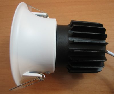 blogbombillas's tweet photo. #Downlight #led Hotel RB #CREE 12W de #Ledbox
Review:
https://t.co/SqjZemn4fP
Foco empotrable de impresionante aspecto y tamaño, muy bien construido, con un gran disipador y con un driver Philips.
Apto para uso comercial y profesional https://t.co/pQ55PidZT4