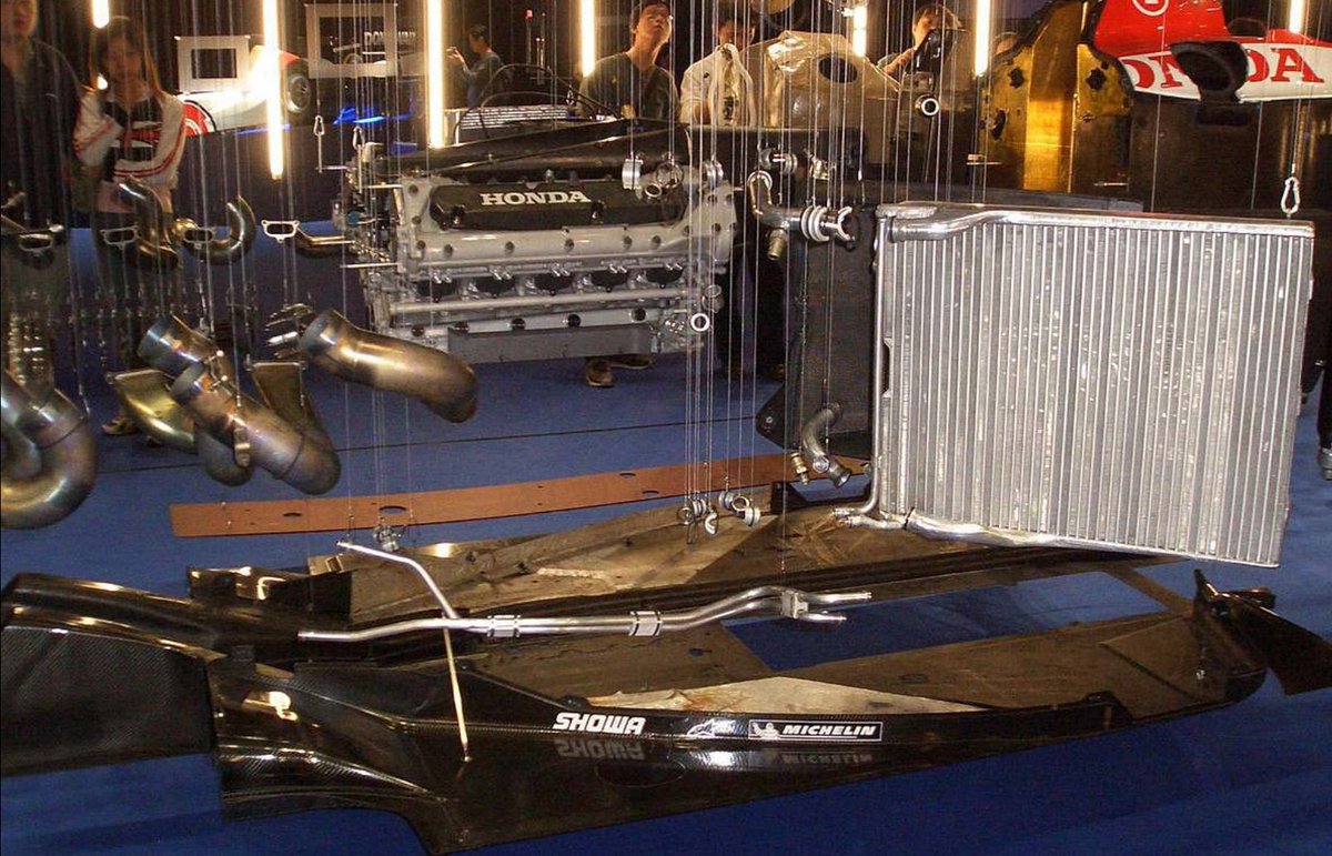 ScarbsTech's tweet photo. The original hanging #F1 car installation, with a BAR disassembled and complete with its Honda V10.
This is now installed at Mercedes Benz world, UK. Rebranded as a Merc and fitted with V8 engine.
Pics to follow.... https://t.co/zdW0PQT39d