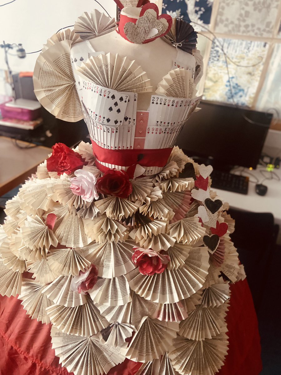 theNaMoShow's tweet photo. Student work in progress.  Inspired by the @V_and_A exhibition! #textiles #art #literature #AliceInWonderland https://t.co/Un0KmwVASb