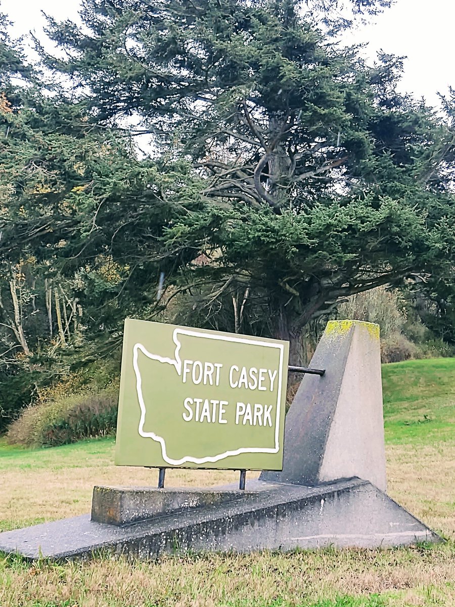 rebecca_lodell's tweet photo. #FtCasey #WhidbeyIsland #Coupeville 
A great place to wonder!
@MysticCindi @BSnapz2019 @MapleSweetheart @susaninseattle1 @JackTChance0017 @Not2Whats @BeardedFisherm1 🙂👍 https://t.co/phK56ZM6iE
