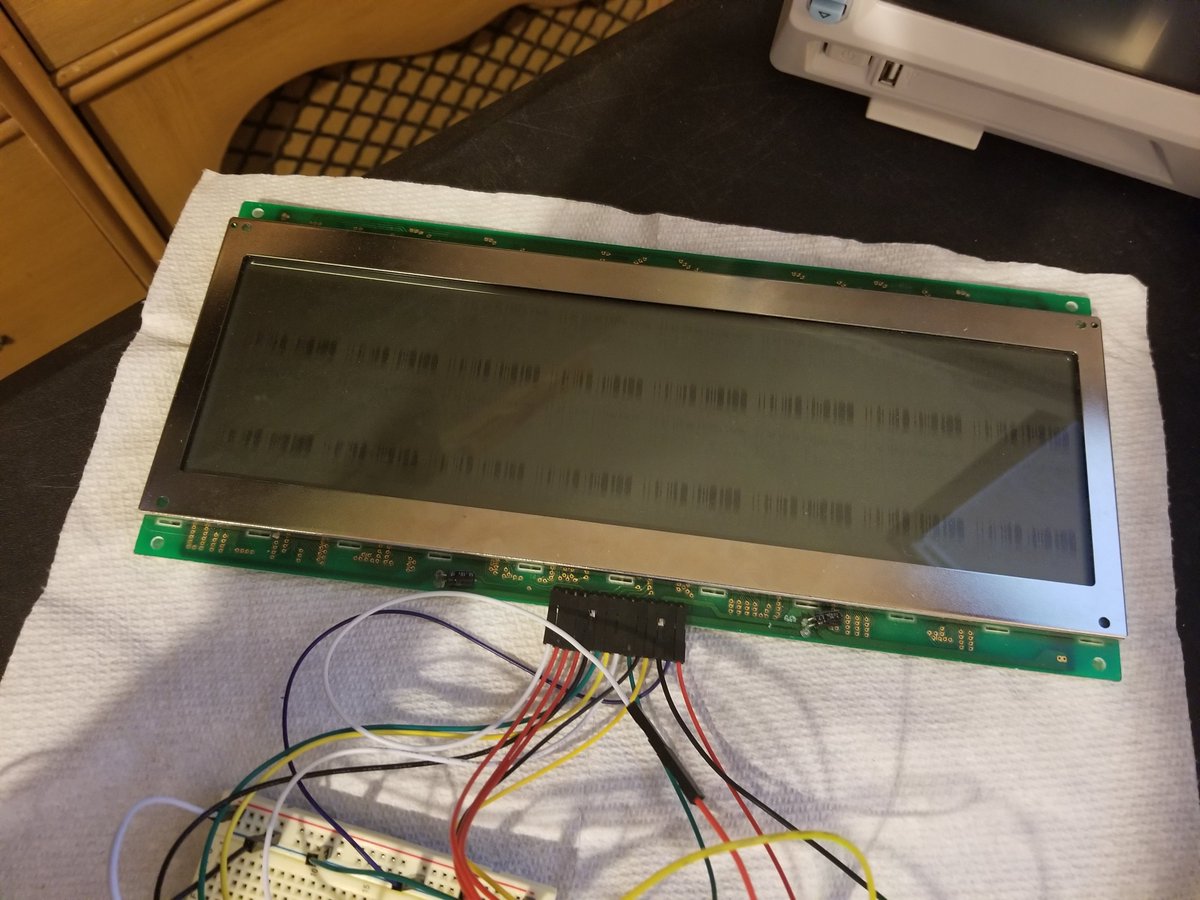 line_ctrl's tweet image. Signs of life! This LCD is 512×128 - I need lots of negative voltage and also not even sure if Arduino is fast enough to drive it...
