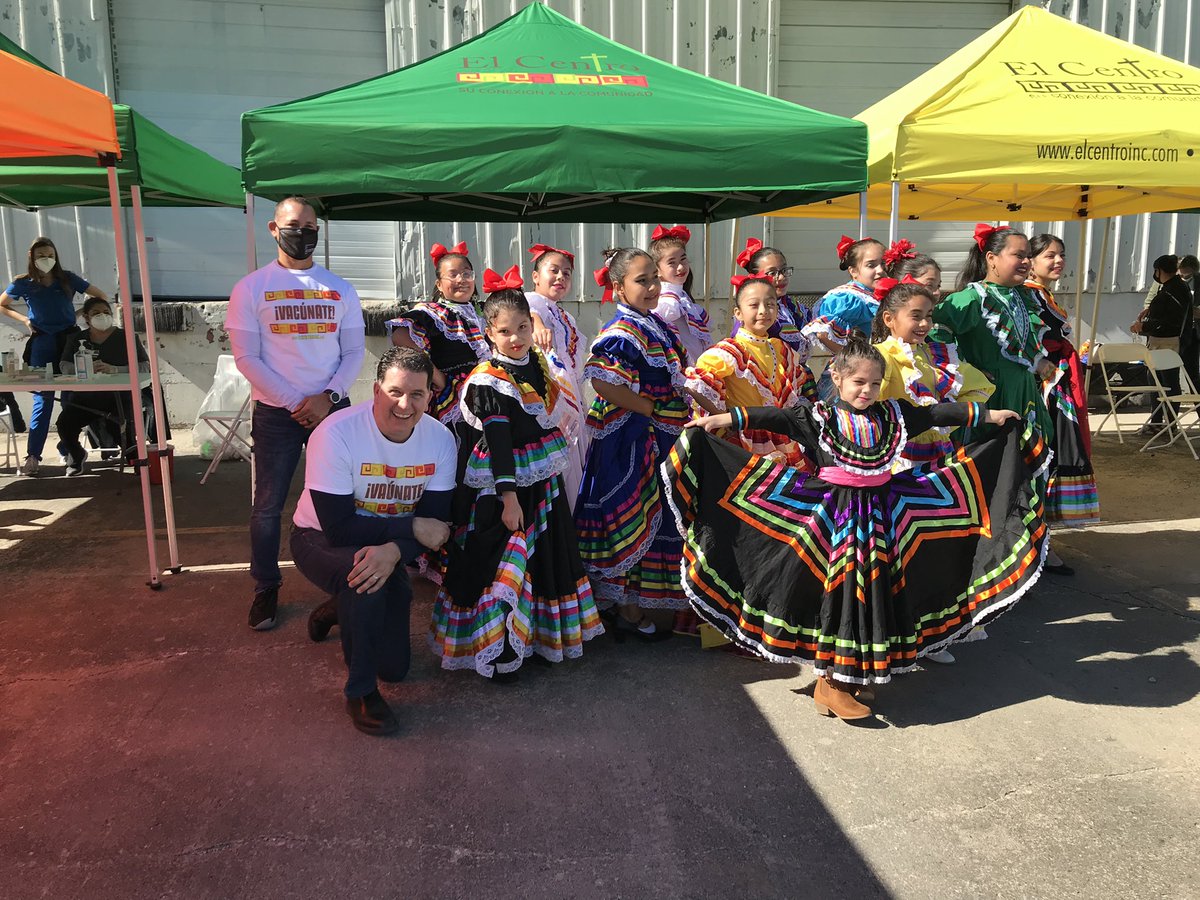 js550p's tweet photo. @ElCentroInc #GetVaccinated  #ATTemployee
#ATTFamily #LifeAtATT #ATTVolunteering https://t.co/DYKy19097c