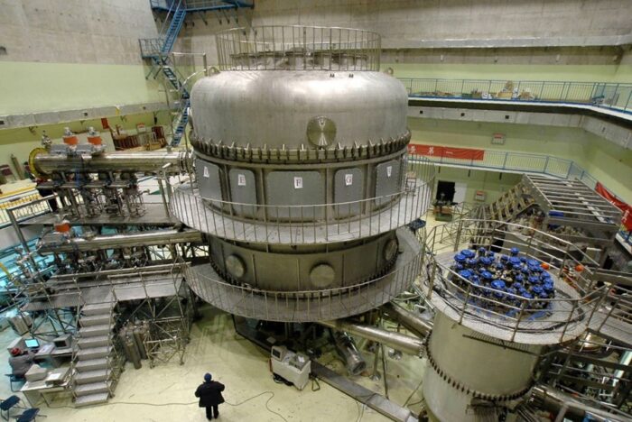 Первый реактор на быстрых нейтронах в мире