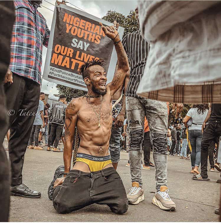 ifemosumichael's tweet photo. #October20 is the day we remember our fallen martyrs and living legends of the most organic youth resistance in recent times. #EndSARS #EndSARSProtest #EndSARSMemorial https://t.co/zqjt4f9du2