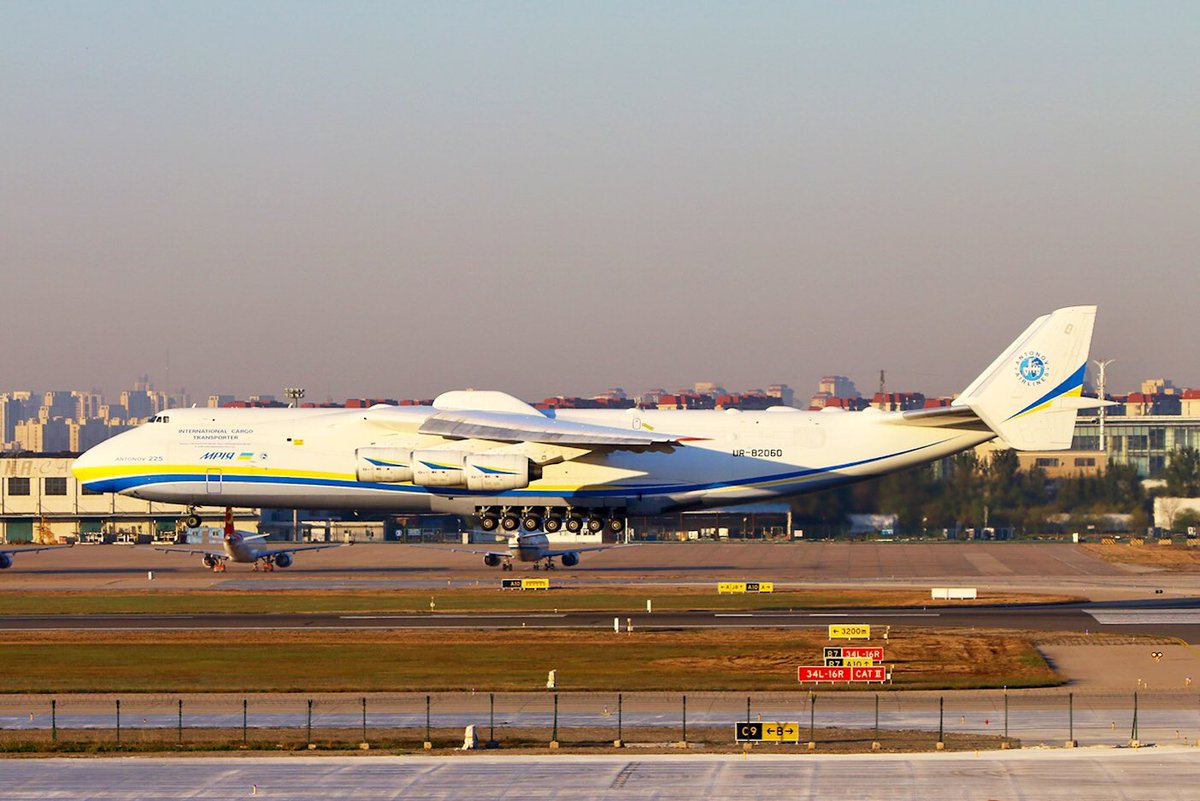 kevinjia1122's tweet photo. Welcome back #AN225 #Mriya! Flight #ADB381F from Baku to #Tianjin landed this morning in a beautiful morning light. https://t.co/q9vxLOgztE
