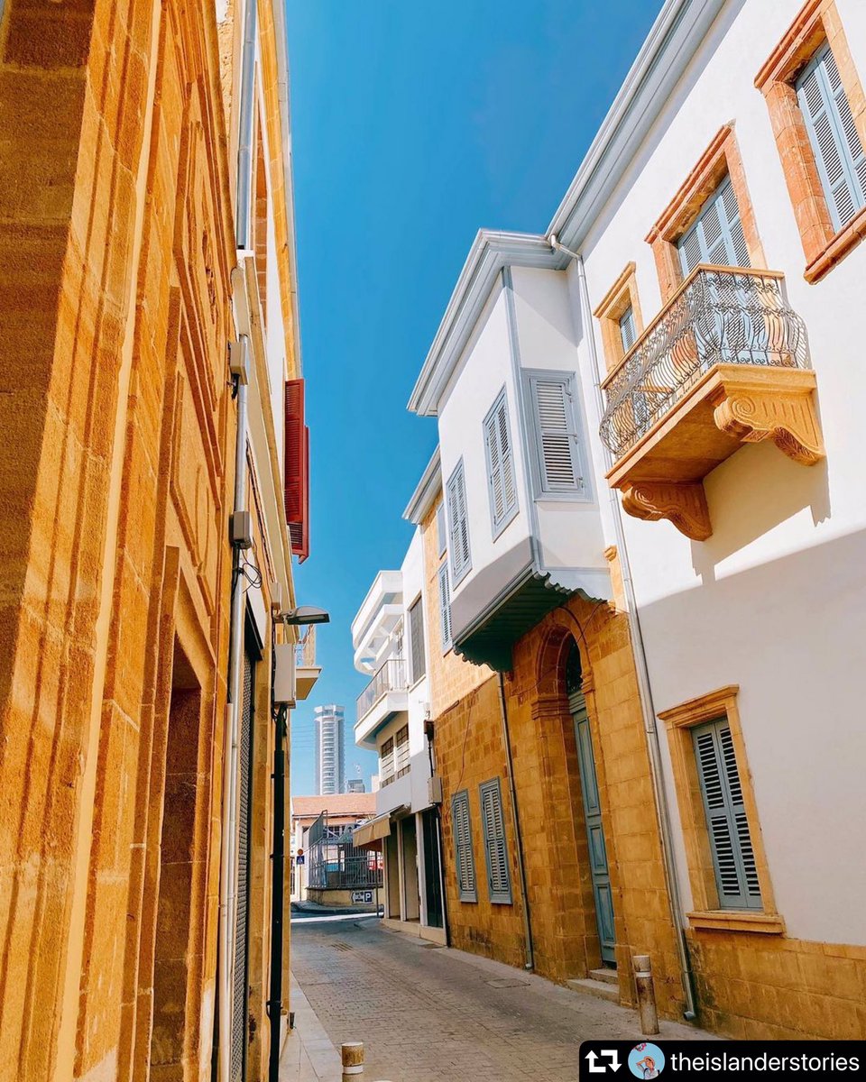 LikeNicosia's tweet photo. Old and new, the winning combo that makes Nicosia so special 😍 #welovenicosia 
[ 📸 via IG @theislanderstories ]
#Sunday #Nicosia #Cyprus #Europe #visiteurope #кипр #Κύπρος https://t.co/WVIiZoyRke