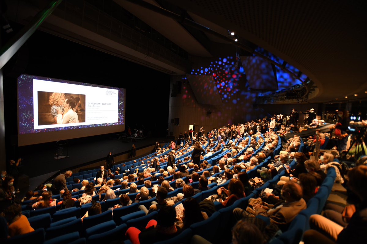 larochesuryonfr's tweet photo. 🎥 L'édition 2021 du @FestFilmLRSY se termine aujourd'hui. Pendant une semaine, 150 séances de #cinéma et 100 #films ont été programmés à @larochesuryonfr. ⏩ https://t.co/xeexAZH7B3. @MinistereCC @DepVendee @paysdelaloire #larochesuryon #lrsy #Vendée https://t.co/fFm6Dg72I8
