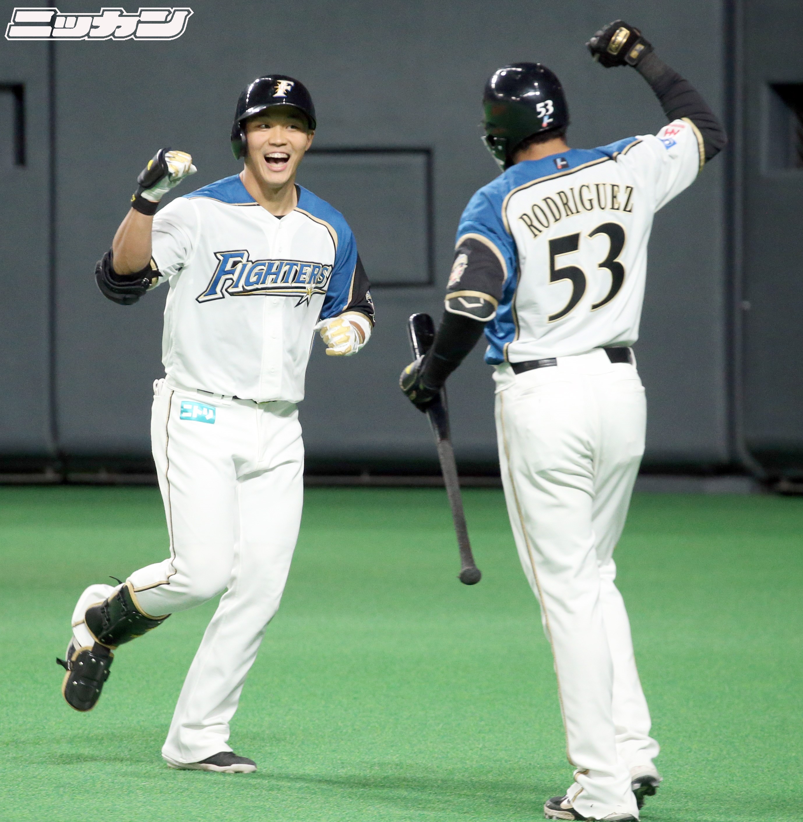 Twitter 上的 日刊スポーツ 日本ハム担当 試合直送とりたて便 ロニー ロドリゲス 猫ポーズ ラッパー名 エル フェリーノ スペイン語で 猫の意味 王拍融 勝ち越し弾 仲良しコンビ Lovefighters T Co Fhajauzrlj Twitter