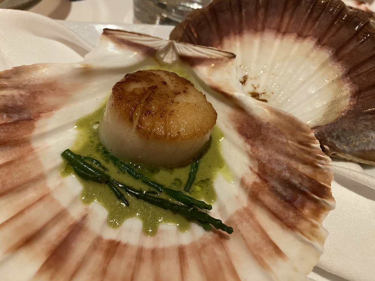 Genieten in het prachtige Twente en je laten verwennen in het Landhuishotel &amp; Restaurant <a href="/Bloemenbeek/">De Bloemenbeek</a> Prachtige kamers met uitzicht op de indrukwekkende tuin. 
Gastvrijheid, sfeer en keuken: dikke 10! Compliment aan gastvrouw Marly! <a href="/MICHELINgidsBNL/">Guide MICHELIN Gids</a> <a href="/Michelin/">Michelin</a> #hotel #hospitality