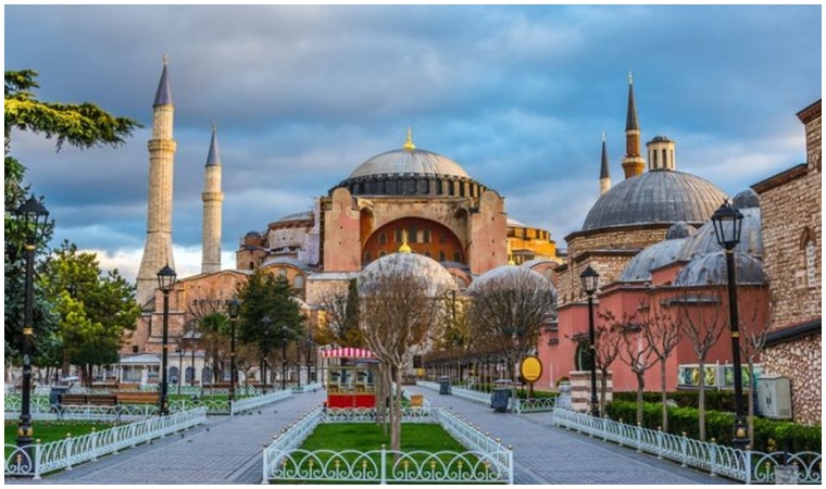 Bu gece yapacağımız duaların kabulü dileğiyle
Mevlid Kandiliniz Mübarek olsun