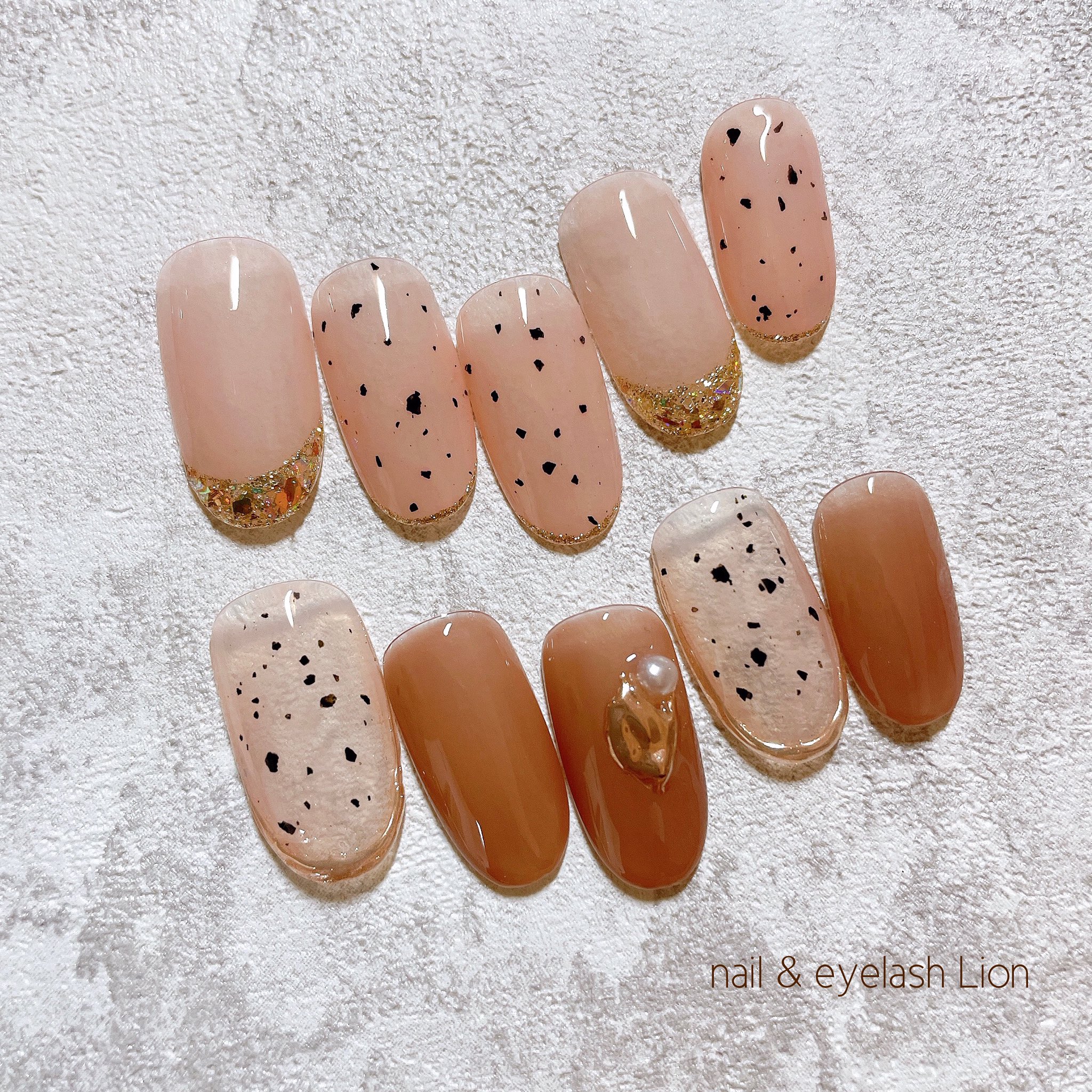 Nail Eyelash Lion 池袋 新作デザイン ダルメシアンジェルアートコース 初回オフ無料 5 500 ホットペッパービューティーからご予約いただけます T Co Uyej0b6ut6 池袋ネイルサロン ジェルネイル 池袋ジェルネイル