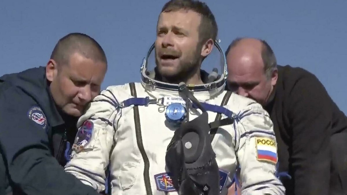 FRANCE24's tweet photo. Russian filmmakers land back on Earth after 12-day shoot on ISS https://t.co/y1mCa8PdcC https://t.co/QxCMIWotwY