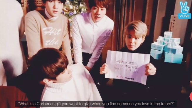 VMinvLivetoday's tweet photo. Jimin did not lie about this… 🥺🥺🥺 *sobbing

 #vmin #Friends #친구 #ProducerJimin https://t.co/U3pWXQ4haf